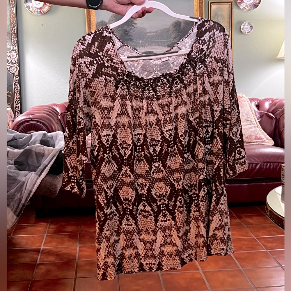 Chico’s reptile 🐍 print T-shirt never worn